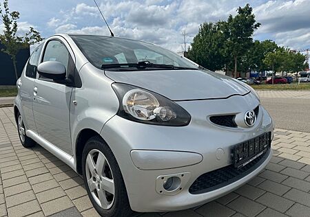 Toyota Aygo (X) Aygo AYGO Club*KLIMA*AUTOMATIC*ALU*TÜV*5 TRG*