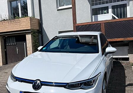 VW Golf Volkswagen 8 GTE | DSG | Navi | ACC | OPF |