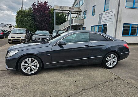 Mercedes-Benz E 250 CGI BlueEfficiency -NAVI-LEDER-XENON-PDC-
