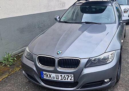 BMW 318i Touring - 2009 142PS
