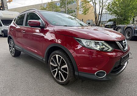 Nissan Qashqai Tekna 4x4 Panorama Kamera PDC HU 7.2026