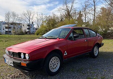 Alfa Romeo Alfetta GTV 2.0