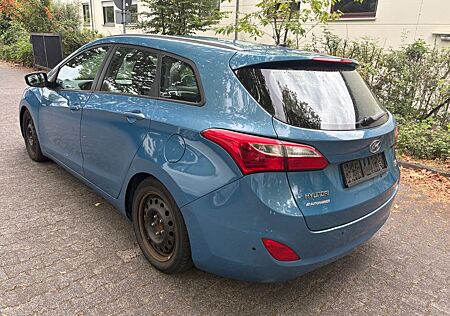 Hyundai i30 1.6 Automatic/Klima/Alu