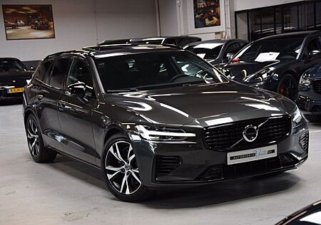 Volvo V60 R Design Recharge Plug-In Hybrid AWD Pano