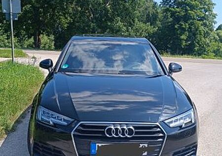 Audi A4 2.0 TFSI ultra S tronic sport sport