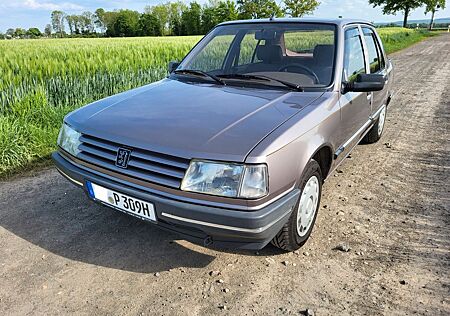 Peugeot 309 1,9 Automatic H-Kennzeichen