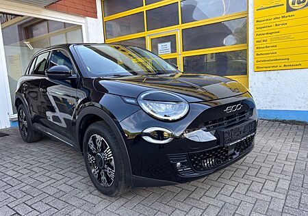 Fiat 600 1. HAND AUTOMATIK ALU NAVI EINPARKHILFE