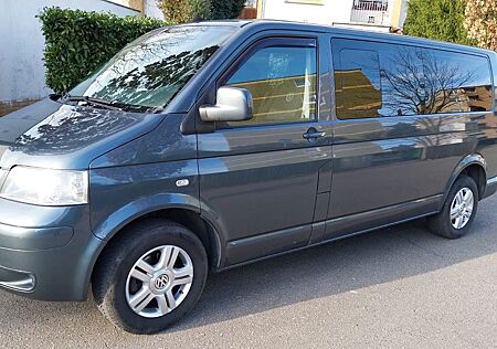 VW T5 Caravelle Volkswagen 2.5 TDI Lang 9 Sitze