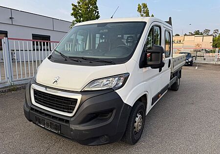 Peugeot Boxer Pritsche 2.2 Doka/7 Sitzer/Klima/Ahk/