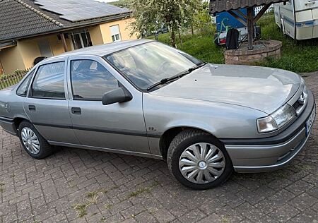 Opel Vectra 1.8i GL