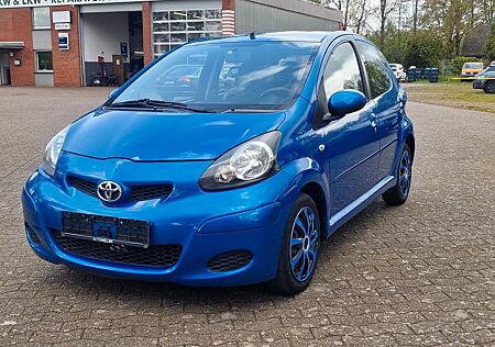 Toyota Aygo (X) Aygo AYGO CoolBlue+TÜV&AUneu+5Türig+Klima+Top!!!