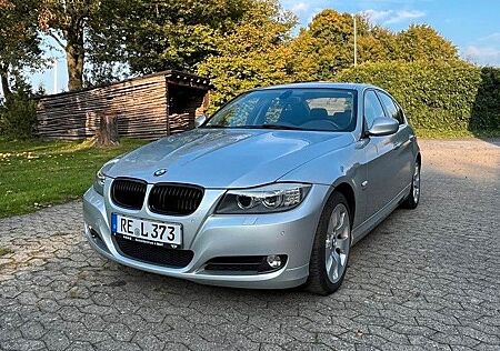 BMW 325i xDrive -