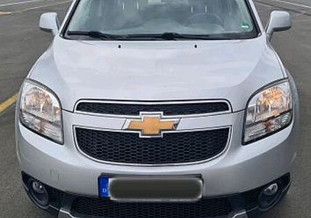 Chevrolet Orlando 2.0 LT+ MT LT+