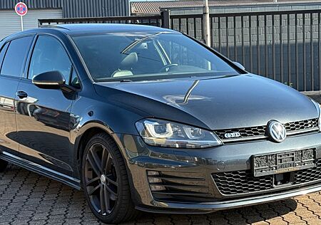 VW Golf Volkswagen VII GTD*PANO*DSG*ACC*BIXENON*KAMERA*KEYLESS