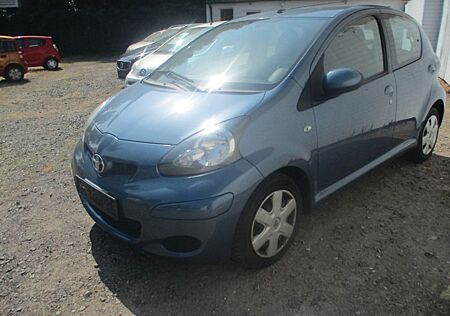 Toyota Aygo (X) Aygo (X) 1,0-l-VVT-i City , Automatik, PDC