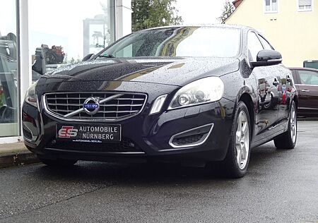 Volvo S60 Lim. Summum 2,4 mit 205 PS 1Jahr Garantie