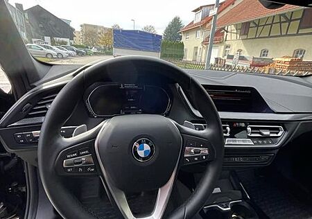 BMW 120i Sport Line Steptronic Sport Line