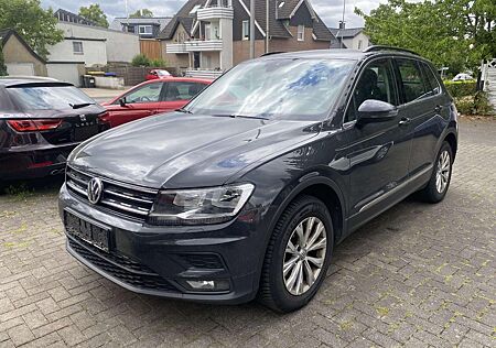 VW Tiguan Volkswagen 2.0 TDI Comfortl. BMT/Start-Stopp 4Motion