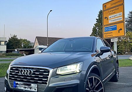 Audi Q2 2.0 TFSI S tronic quattro Vollausstattung