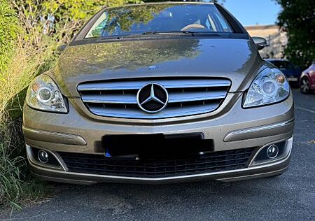 Mercedes-Benz B 170 -