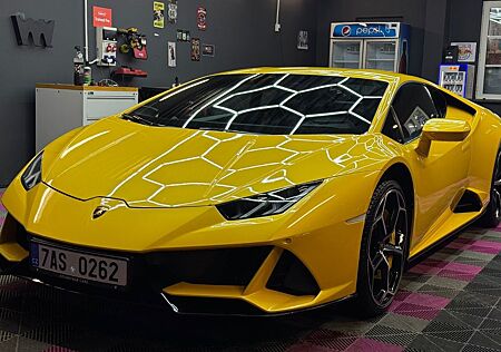 Lamborghini Huracan -