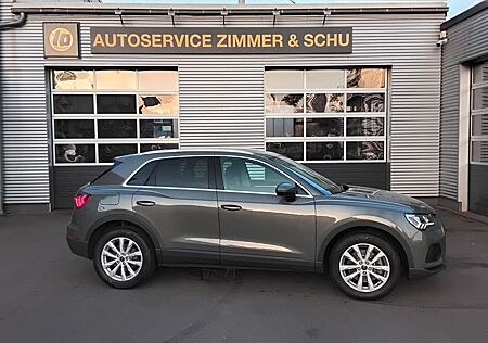 Audi Q3 45 TFSI e basis