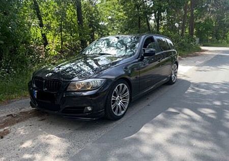 BMW 318d Touring -Scheckheft Bi Xenon