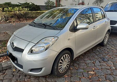 Toyota Yaris Daihatsu Charade wie ; TÜV neu, Kamera, BT