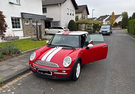 Mini Cooper - TÜV Neu - sehr gut erhalten