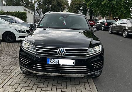 VW Touareg Volkswagen 3.0 V6 TDI SCR Tiptronic -