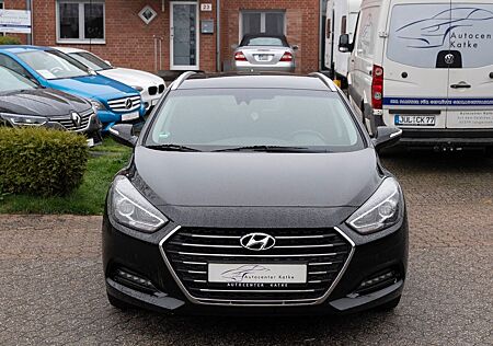 Hyundai i40 CW BLUE STYLE 1.HAND NAVI KAMERA PDC KLIMA