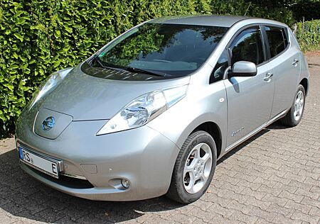 Nissan Leaf Acenta incl 24kwh Klima Navi Kamera Winterp