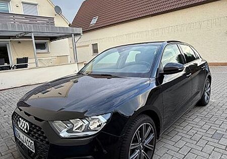 Audi A1 30 TFSI Sportback -