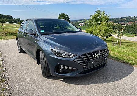 Hyundai i30 1.5 T-GDI Hybrid Trend DCT Trend
