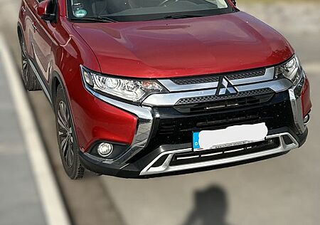 Mitsubishi Outlander 2.0 MIVEC Active ClearTec 2WD CVT ...