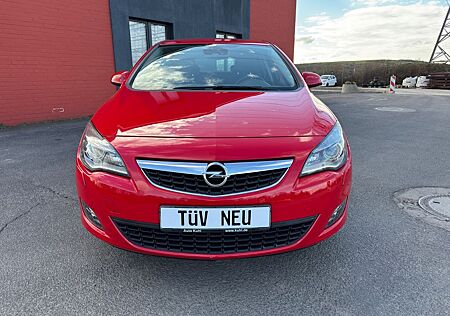 Opel Astra J Lim. 5-trg. Edition