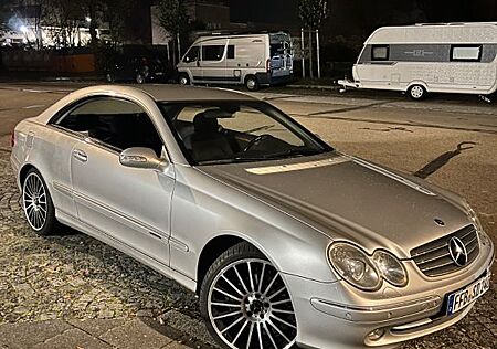 Mercedes-Benz CLK 240 AVANTGARDE Avantgarde