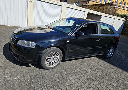 Audi A3 1.6 tiptronic Attraction
