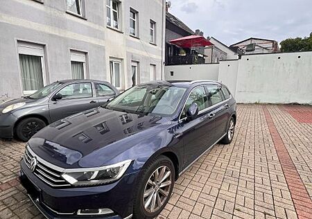 VW Passat Volkswagen 2.0 TDI SCR 140kW DSG 4M Highl. Varia...
