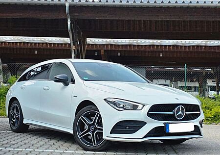 Mercedes-Benz CLA 250 Shooting Brake CLA 250 e AMG Line