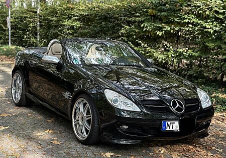 Mercedes-Benz SLK 200 Kompressor -AMG Sportpaket -TÜV Neu