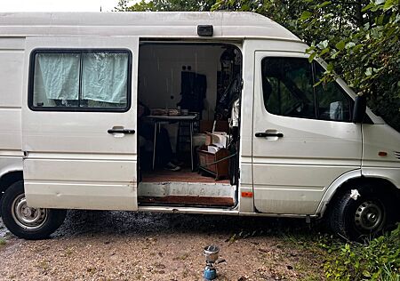 Mercedes-Benz Sprinter 316 CDI mit Camper Ausbau