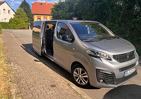 Peugeot Traveller Business VIP L3