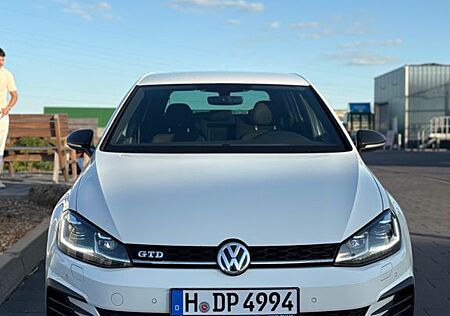 VW Golf Volkswagen 2.0 TDI GTD