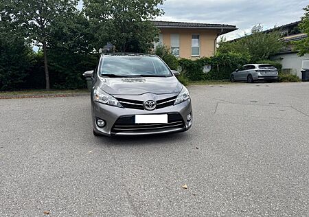 Toyota Verso 1.6l D-4D S/S Skyview Edition
