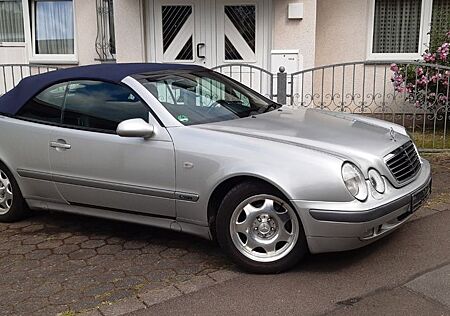 Mercedes-Benz CLK 200 ELEGANCE