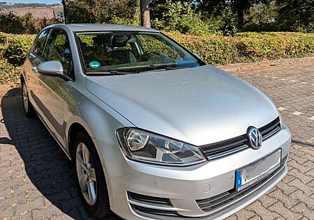 VW Golf Volkswagen 1.2 TSI 63kW BMT Comfortline Comfortline