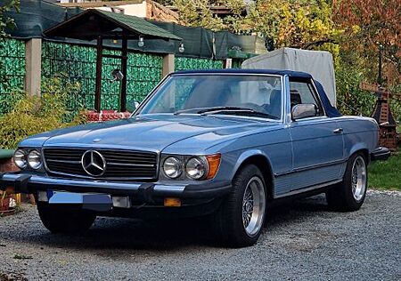 Mercedes-Benz SL 380 R107 V8
