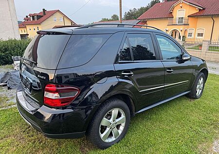 Mercedes-Benz ML 350 4MATIC Xenon AHK SD TÜV-Neu AMG Airmati