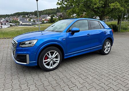 Audi Q2 S-LINE 190 PS Scheckheftgepflegt